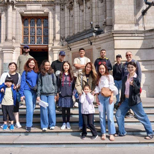 V&A